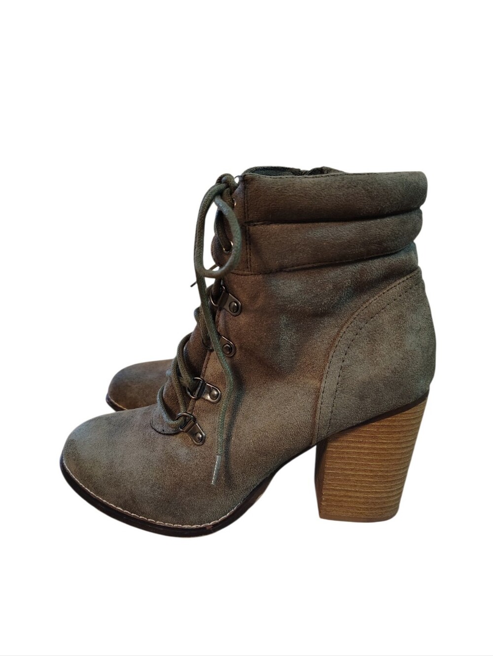Vintage Candies Olive Faux Suede Lace Up Ankle Stacked Heel Booties Size 8.5
